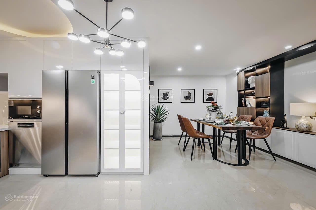 Quá đẹp - Ngang to 7,5m! HXH khu Hai Bà Trưng, Tân Định Q1, 7,5x15m 4 tầng. Chỉ 23,5 tỷ 0925 049 ***