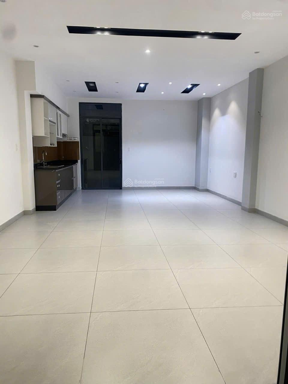 Giá tốt nhất thị trường 8 tỷ nhà 3tầng 1tum Hà Quang 1 Nam Nha Trang