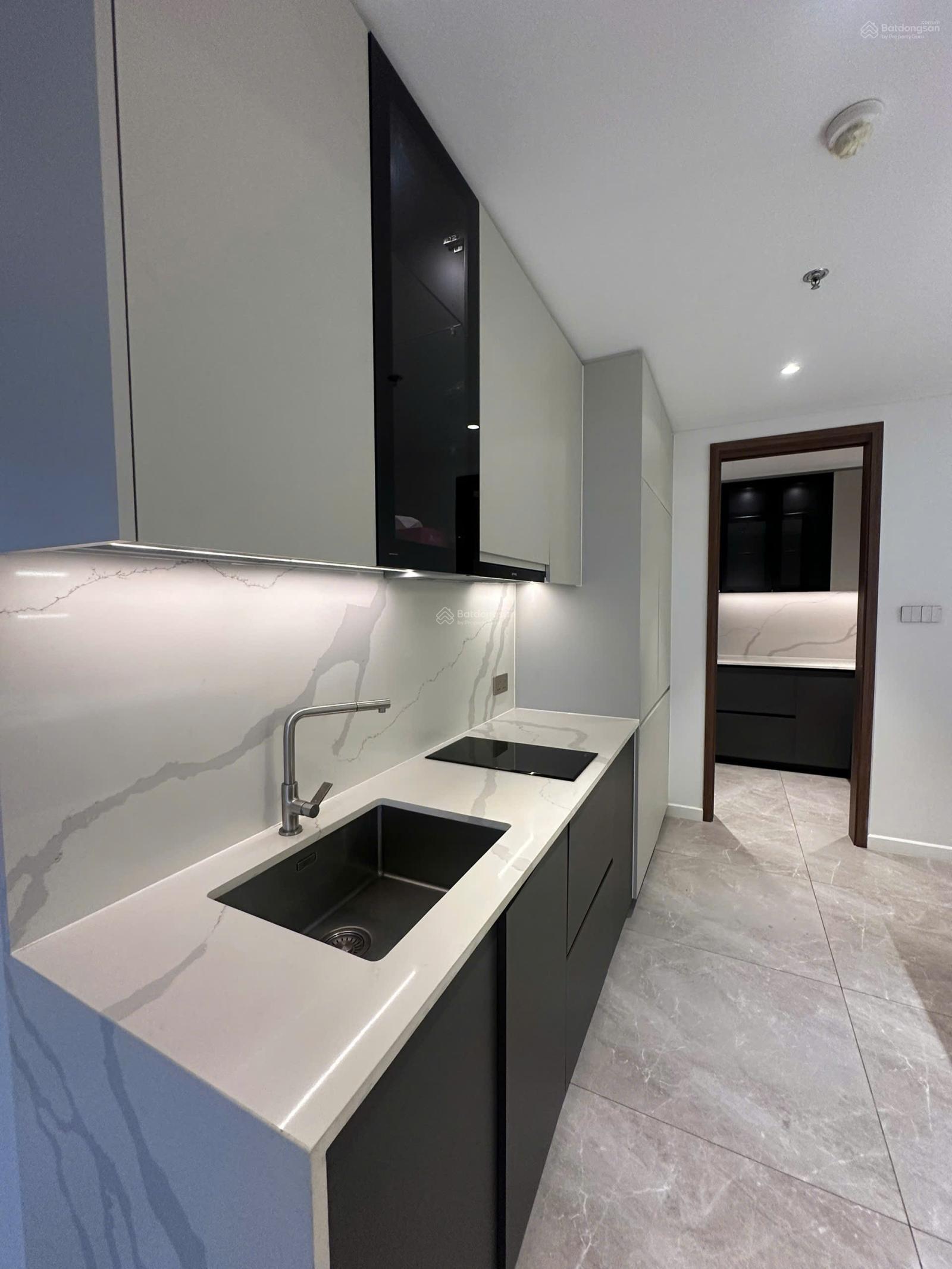 Căn hộ 3 phòng ngủ view sông 129m2, cao cấp hiện đại, giá 110 triệu gôm VAT, PQL. Crest Metropole Căn hộ 3 phòng ngủ view sông 129m2, cao cấp hiện đại, giá 110 triệu gôm VAT, PQL. Crest Metropole