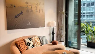 Nhà đẹp, trống sẵn nội thất cao cấp để ở 83m2, 2PN, 2WC ở The Crest Residence, chỉ 1620$