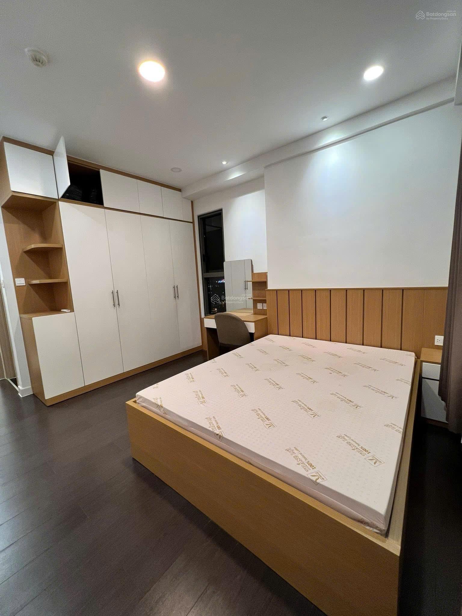 3 phòng ngủ view sông 96m2, tầng cao đón nắng sáng, nội thất đầy đủ, giá 25 triệu, The Sun Avenue 3 phòng ngủ view sông 96m2, tầng cao đón nắng sáng, nội thất đầy đủ, giá 25 triệu, The Sun Avenue