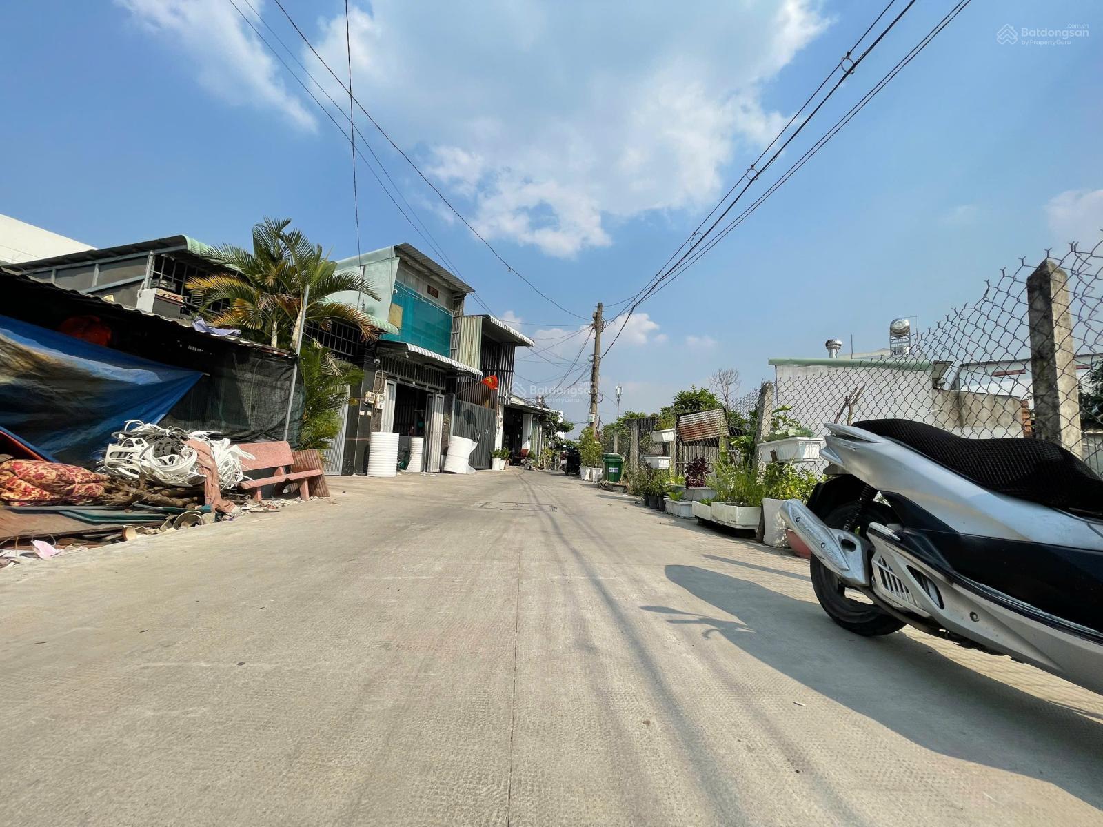 Đất thổ cư Tân Thới Nhì 26, 5, 5m x 18m, nở hậu 12m, 4.3 tỷ Đất thổ cư Tân Thới Nhì 26, 5, 5m x 18m, nở hậu 12m, 4.3 tỷ