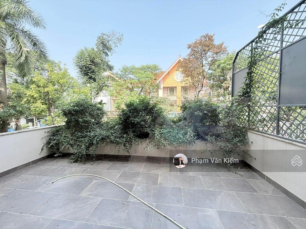 BÁN BIỆT THỰ CẦU GIẤY - LÀNG QUỐC TẾ THĂNG LONG - MẶT TIỀN LỚN - THOÁNG - Ở & KINH DOANH ĐẲNG CẤP BÁN BIỆT THỰ CẦU GIẤY - LÀNG QUỐC TẾ THĂNG LONG - MẶT TIỀN LỚN - THOÁNG - Ở & KINH DOANH ĐẲNG CẤP