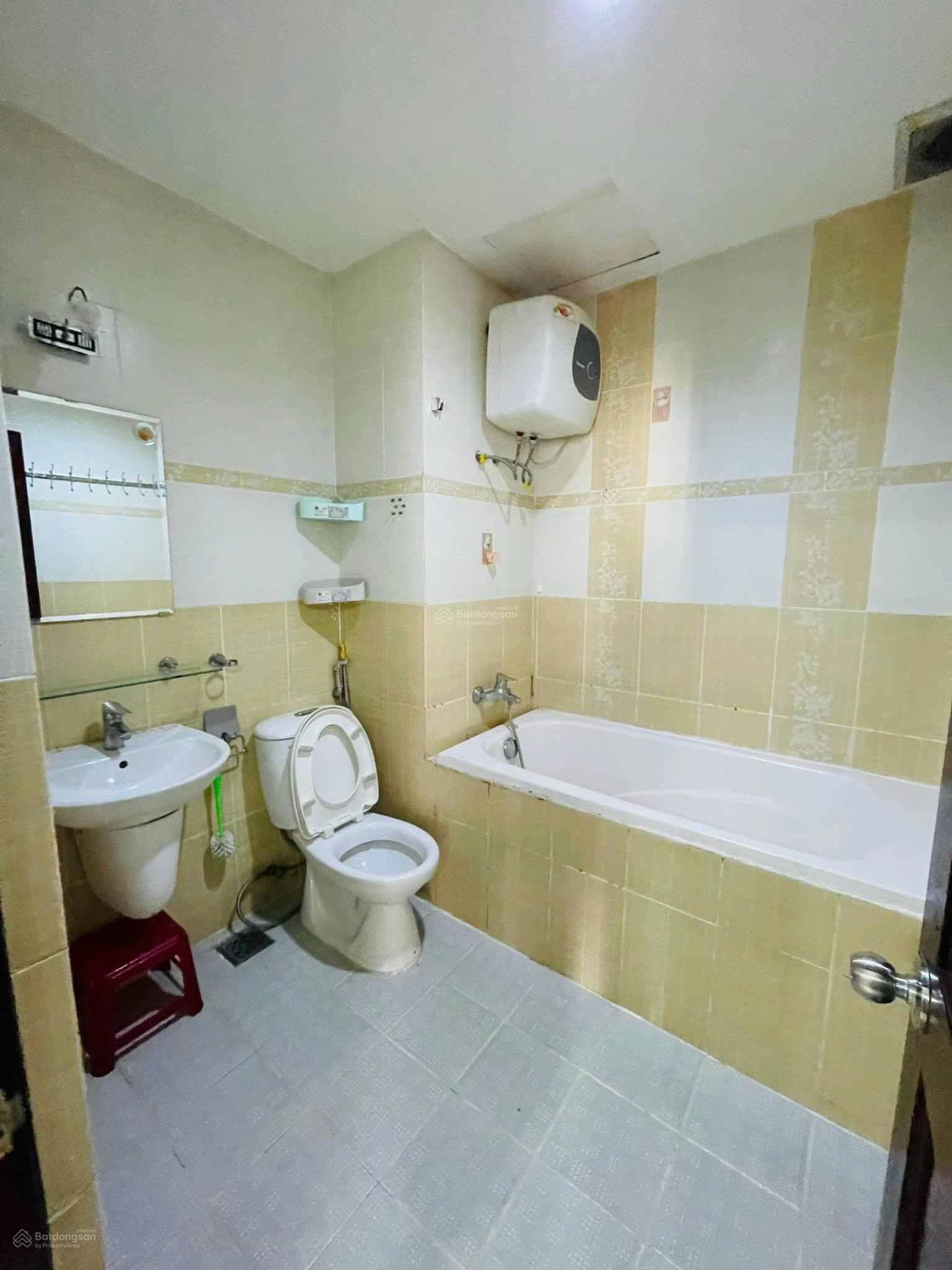 Bán căn hộ chung cư Sky Garden 56.66m2 giá 4.750 tỷ, view hồ bơi