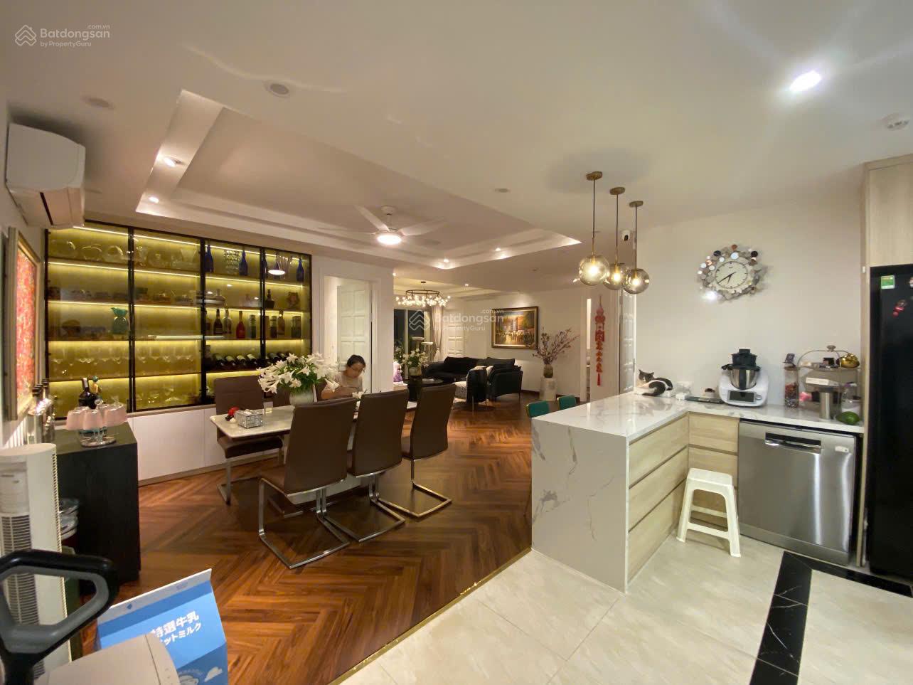 Bán căn hộ tòa E4 Ciputra, DT 145m2 04pn giá 13.8 tỷ. LH E Hường 0936 670 *** Bán căn hộ tòa E4 Ciputra, DT 145m2 04pn giá 13.8 tỷ. LH E Hường 0936 670 ***