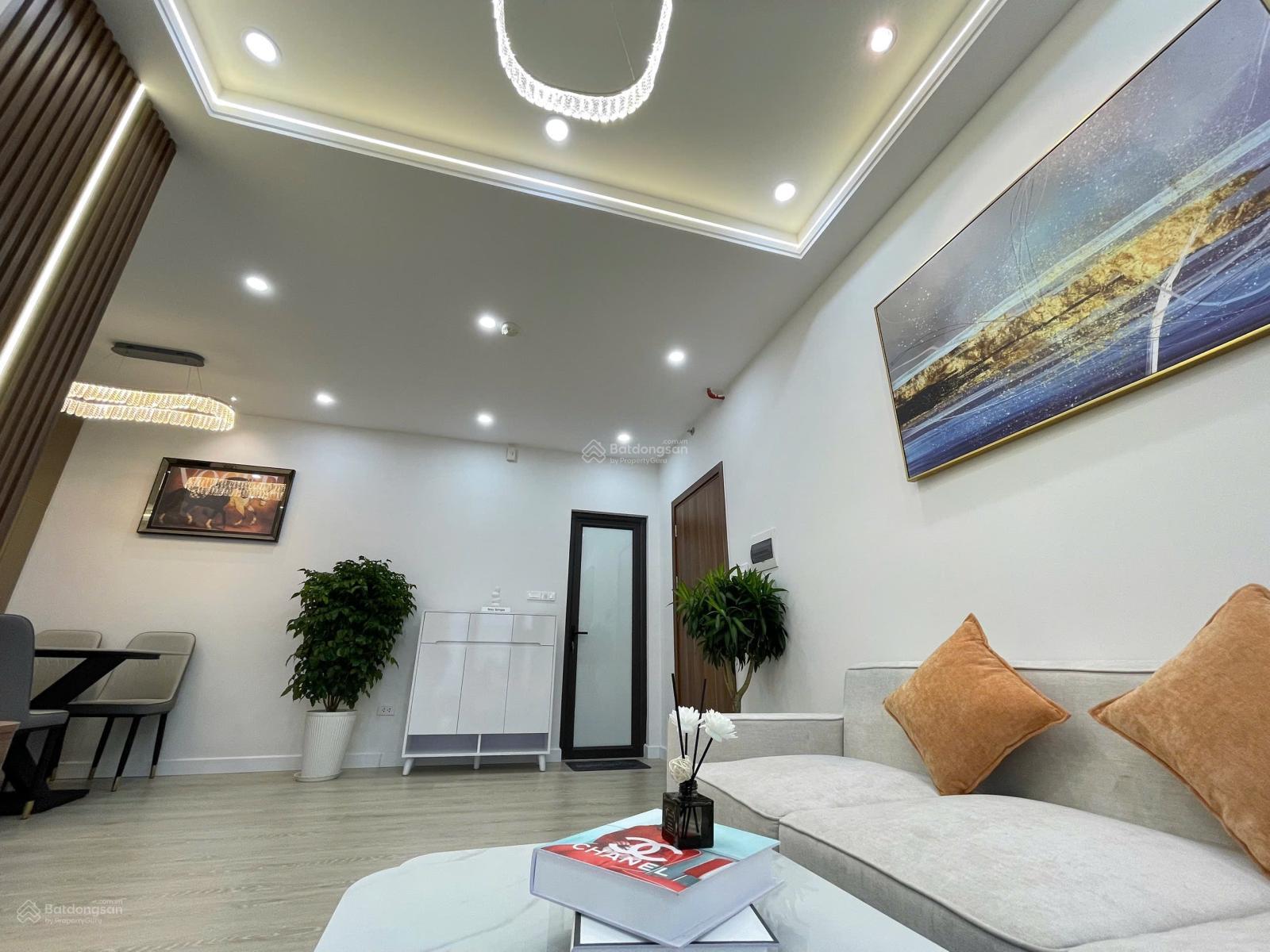 Cần bán căn góc thương mại có sổ hồng chung cư SSH08 view biển 2 phòng ngủ giá 3 tỷ 680 triệu