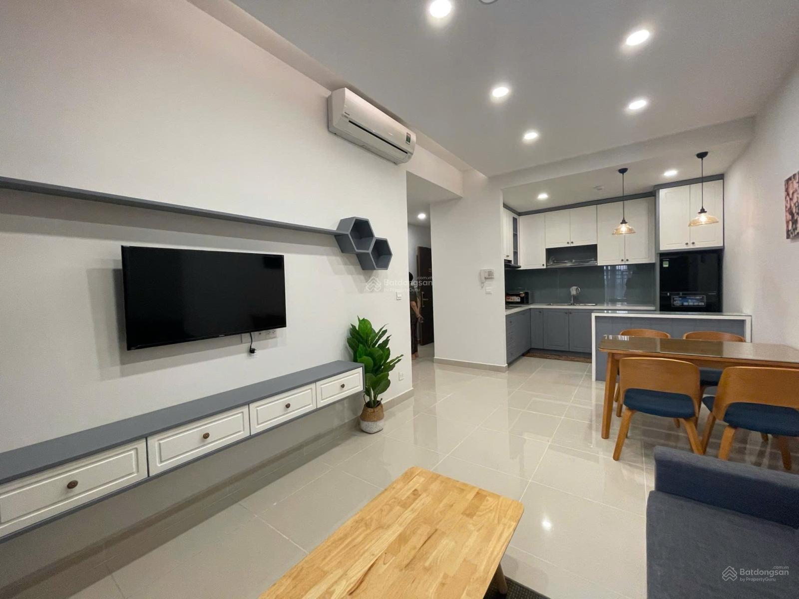 Cho thuê Botanica vào ở ngay nhà đẹp view thoáng mát gần sân bay 2PN 2WC giá chỉ 16.5triệu