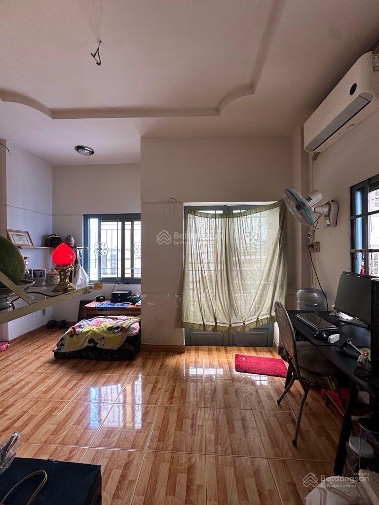 Bán nhà 2 tầng, hẻm xe tải 8 m,Lý thường Kiệt, p9 Tân Bình,giáp Q10,diện tích 40 m2,giá hơn 8 tỷ