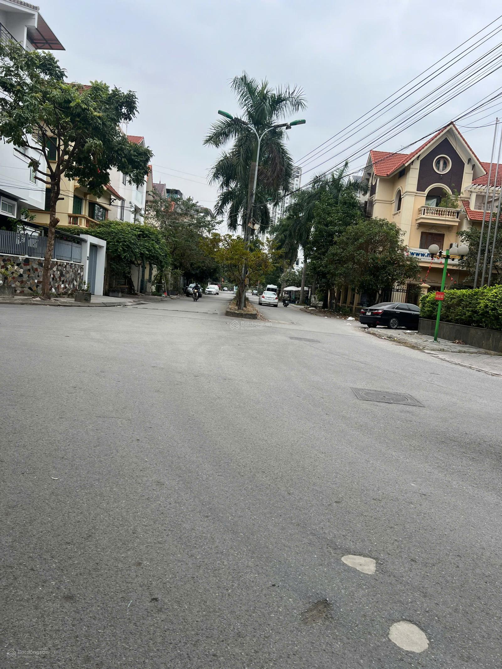 Chính chủ giảm 1 tỷ bán liền kề Vạn Phúc 75m2, 5 tầng