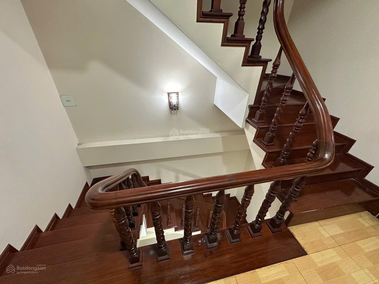 Chính chủ giảm 2 tỷ bán nhà KĐT Văn Khê 82,5m2, 5 tầng, MT 5m