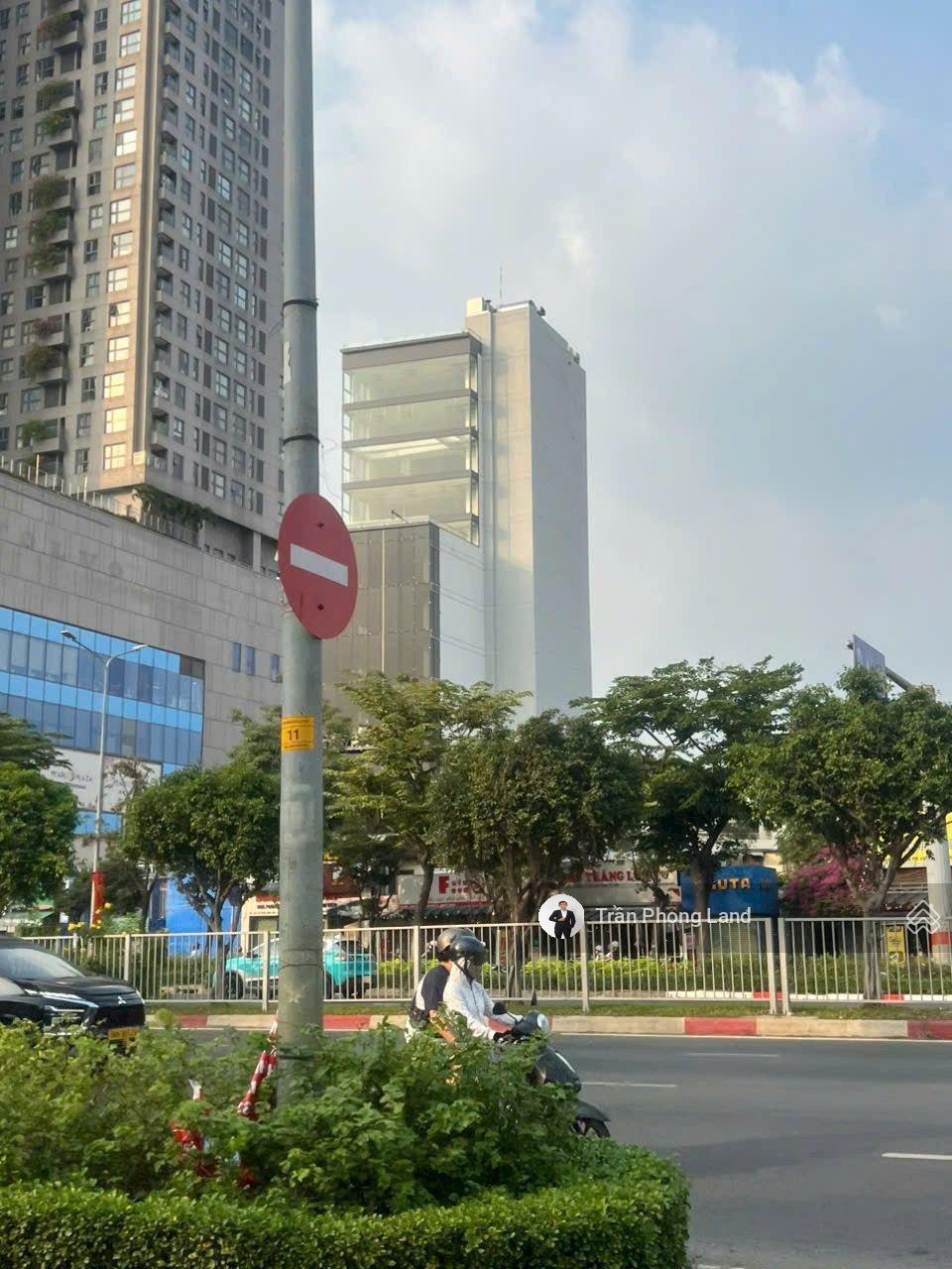 Chính chủ gửi bán nhà mặt tiền 567 Điện Biên Phủ, P25, Q. Bình Thạnh, 12(14)x43m, 0938 140 ***