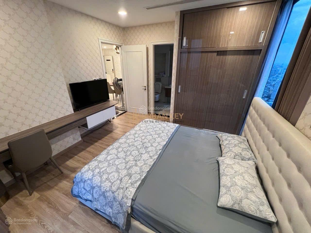 Bán 3PN 110m2 A14402 tại vinhomes golden river ba son, 26 tỷ sổ hồng nội thất cao cấp 0906 322 ***