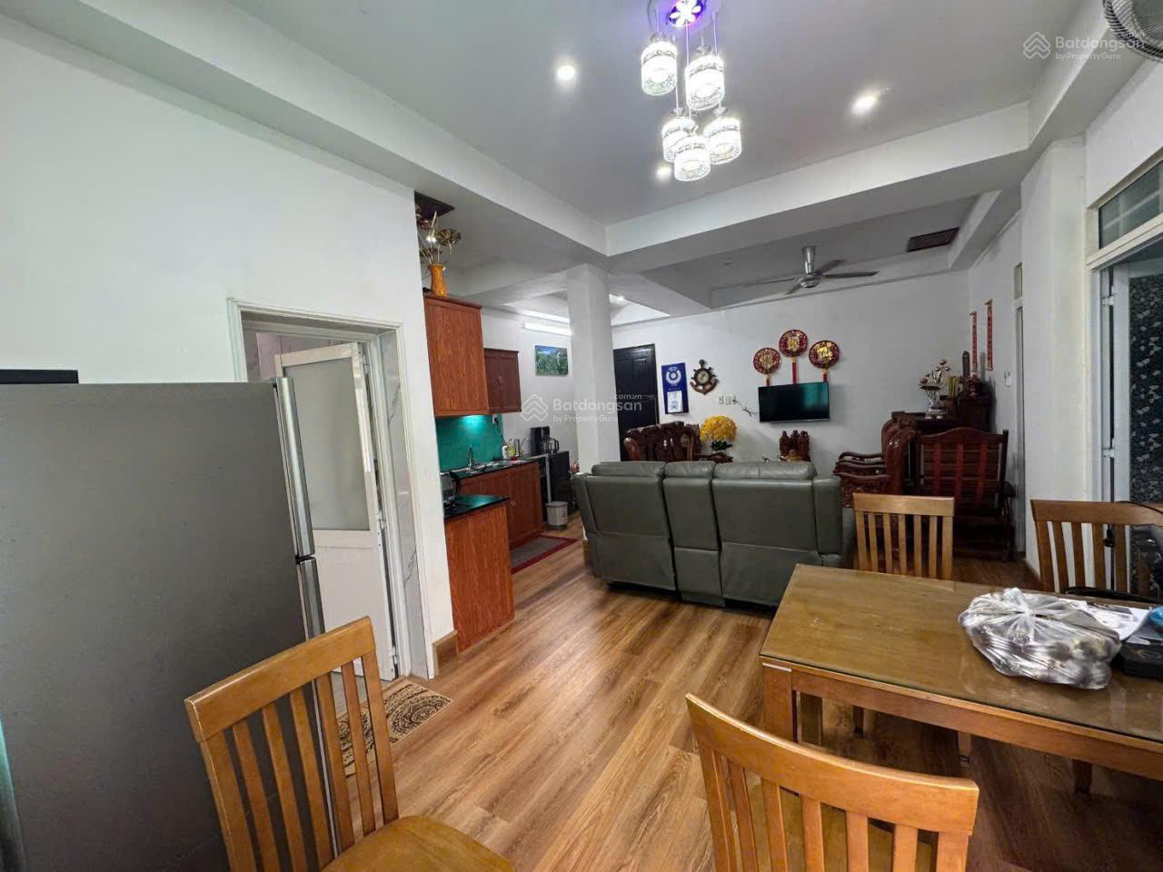 HOT! Bán căn hộ CC A2, MT Nguyễn Ái Quốc, 69m2, sổ sẵn chỉ 1tỷ690