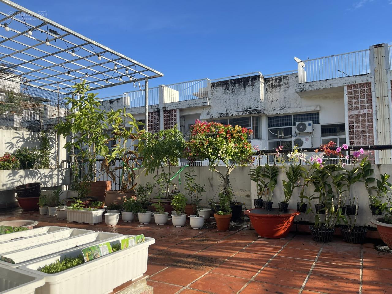 Bán Penthouse Hưng Vượng 1, Phú Mỹ Hưng, căn góc 158m², ban công sân vườn thoáng mát, 6.5 tỷ