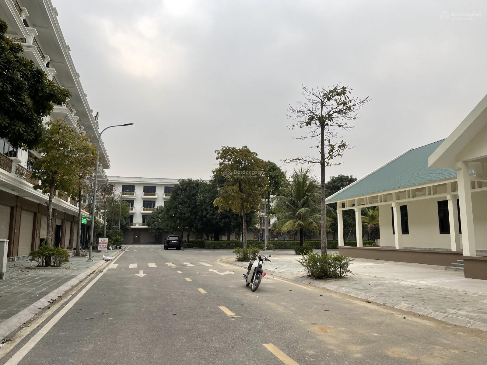 Nhà 4 tầng view công viên khu đô thị Xuân Hưng, BV tỉnh Thanh Hoá trực tiếp CĐT Nhà 4 tầng view công viên khu đô thị Xuân Hưng, BV tỉnh Thanh Hoá trực tiếp CĐT