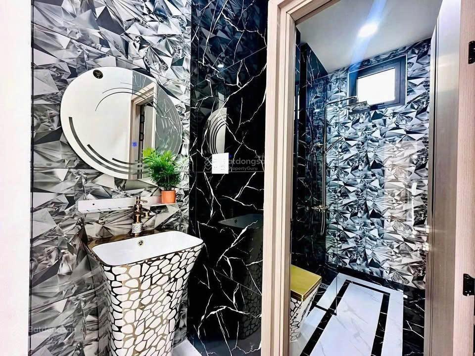 Giảm sốc 300 triệu bán gấp nhà mới 100% trung tâm P. Tân Triều sát chợ Thạnh Phú