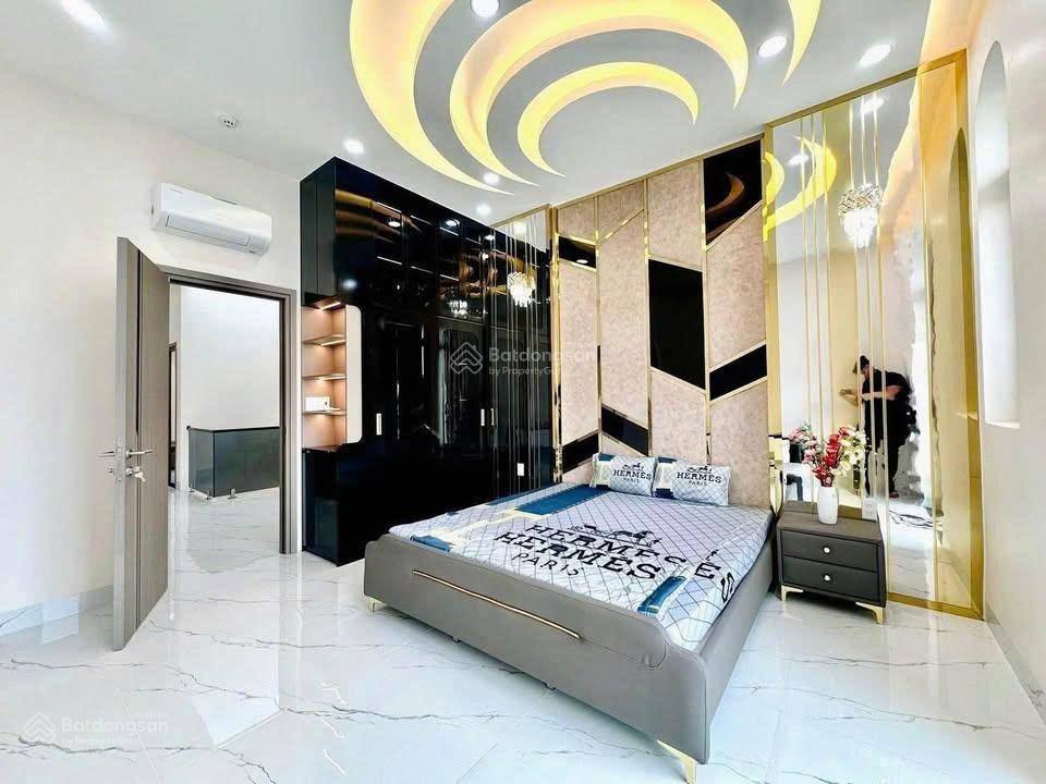 Giảm sốc 300 triệu bán gấp nhà mới 100% trung tâm P. Tân Triều sát chợ Thạnh Phú