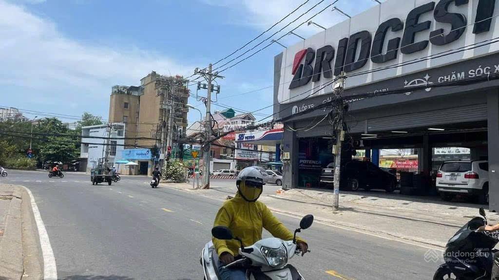 ĐẤT MTKD ĐƯỜNG HOÀNG QUỐC VIỆT Q7. DTCN 112M2. CHỈ 9.9 TỶ. NGANG 5.6M. SÁT VÁCH PHÚ MỸ HƯNG ĐẤT MTKD ĐƯỜNG HOÀNG QUỐC VIỆT Q7. DTCN 112M2. CHỈ 9.9 TỶ. NGANG 5.6M. SÁT VÁCH PHÚ MỸ HƯNG