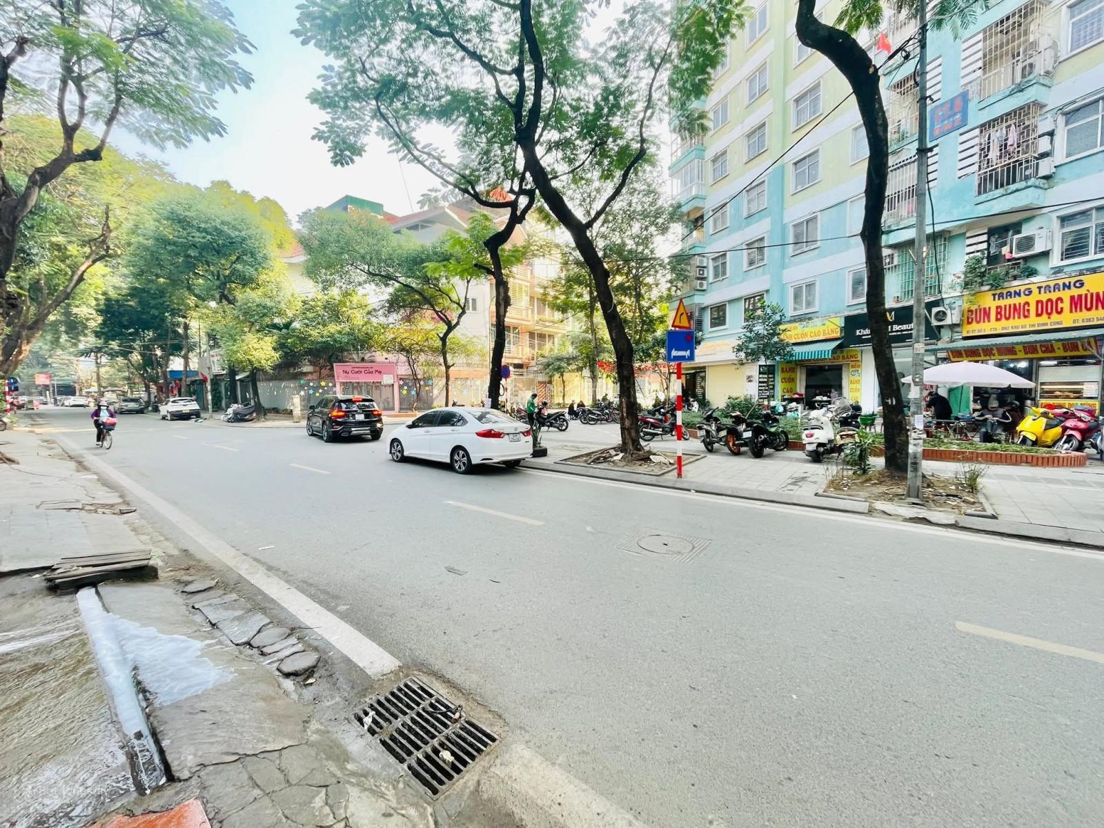 Kính mời nhà đầu tư phân lô vỉa hè ôtô tránh với dt 73m2, 5tầng mặt tiền 5m giá 14.5tỷ: 0962 087 ***