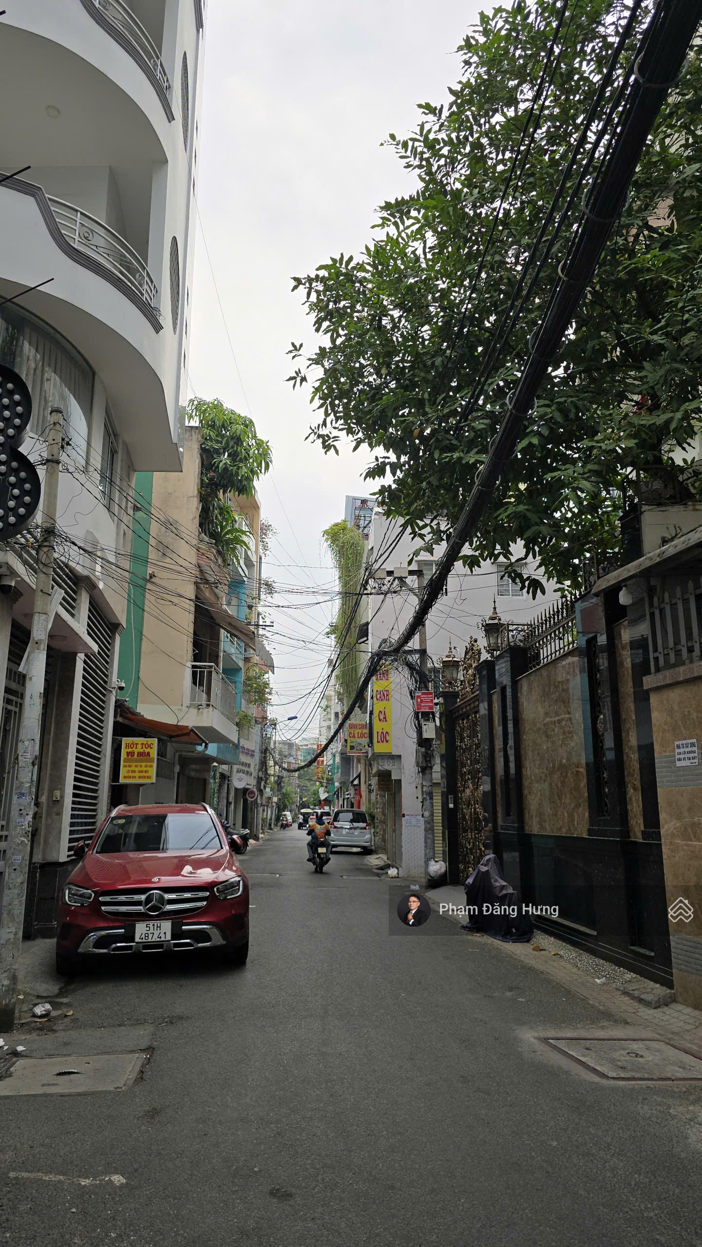 Hiếm bán nhà cách MT Phan Xích Long 100m, Phú Nhuận, gần Bv Hoàn Mỹ, 32m2, 3 tầng, chỉ 6.8 tỷ