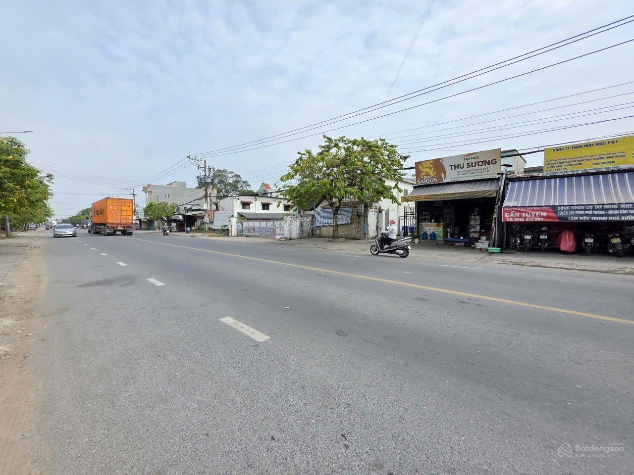 Đất 183m mặt tiền kinh doanh gần Vincom550, phường Tân Đông Hiệp, TP Dĩ An. Đất 183m mặt tiền kinh doanh gần Vincom550, phường Tân Đông Hiệp, TP Dĩ An.