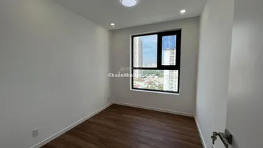 Cho thuê căn hộ 2PN 2WC 76m² nội thất cơ bản giá 14tr D'Lusso