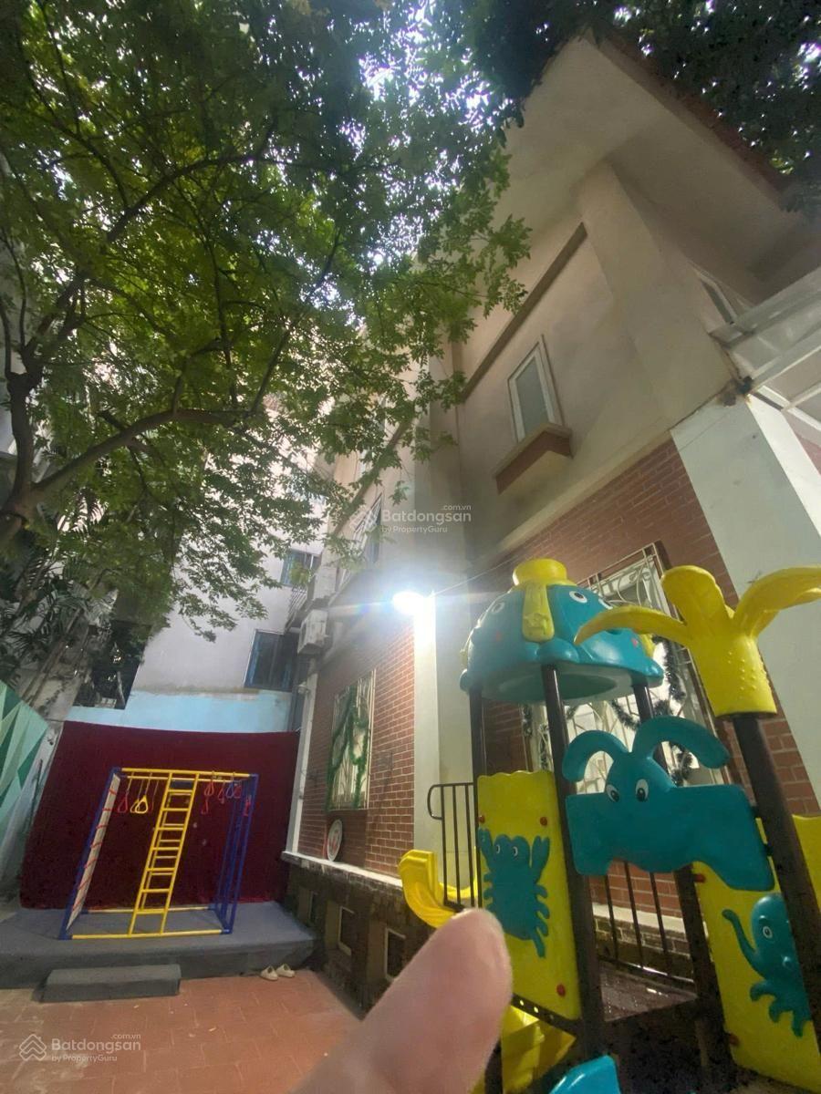 Biệt thự KĐT Vườn Đào, Lạc Long Quân 236m2 với 4 mặt thoáng mặt đường đôi, giá siêu hời 123 tỷ VNĐ