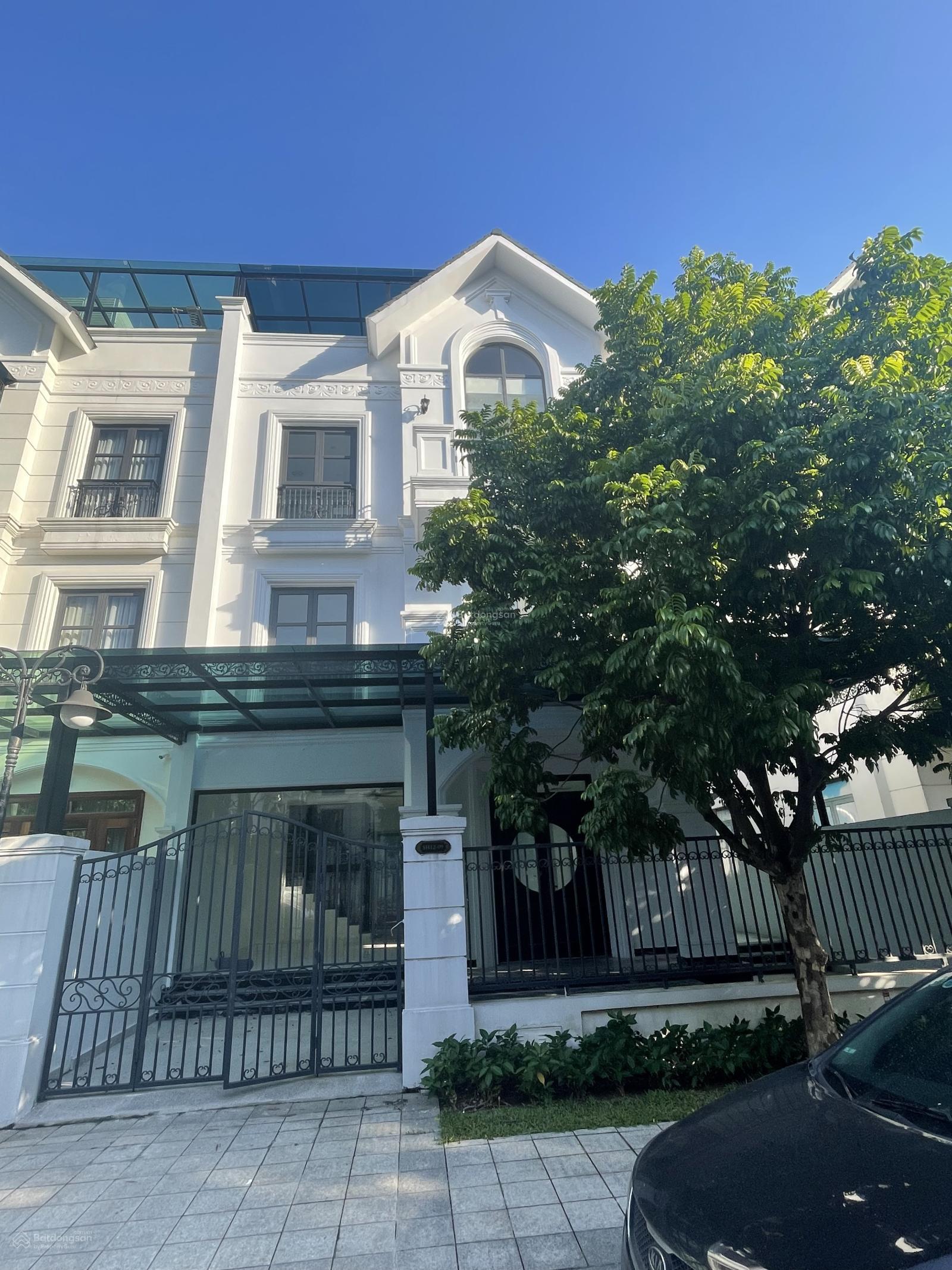 Cho thuê biệt thự tại Phạm Hùng. DT : 150 M * 4 tầng. MT: 9 M , chia phòng , Ô tô tránh