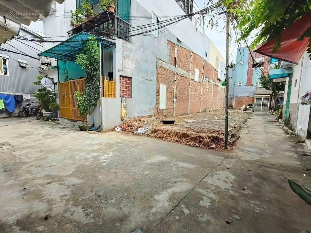 Bán lô đất kiệt 2m5 khu vực Sơn Trà dt 60m2 ngang 4m
cách biển vài trăm mét Bán lô đất kiệt 2m5 khu vực Sơn Trà dt 60m2 ngang 4m
cách biển vài trăm mét