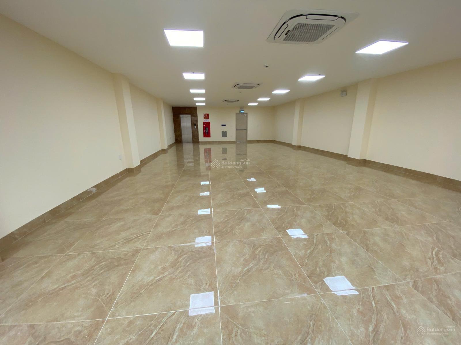 Cho thuê tòa nhà đường Cầu Diễn, Bắc Từ Liêm, HN. DT 150m2, 6 tầng, 1 hầm, thông sàn có thang máy