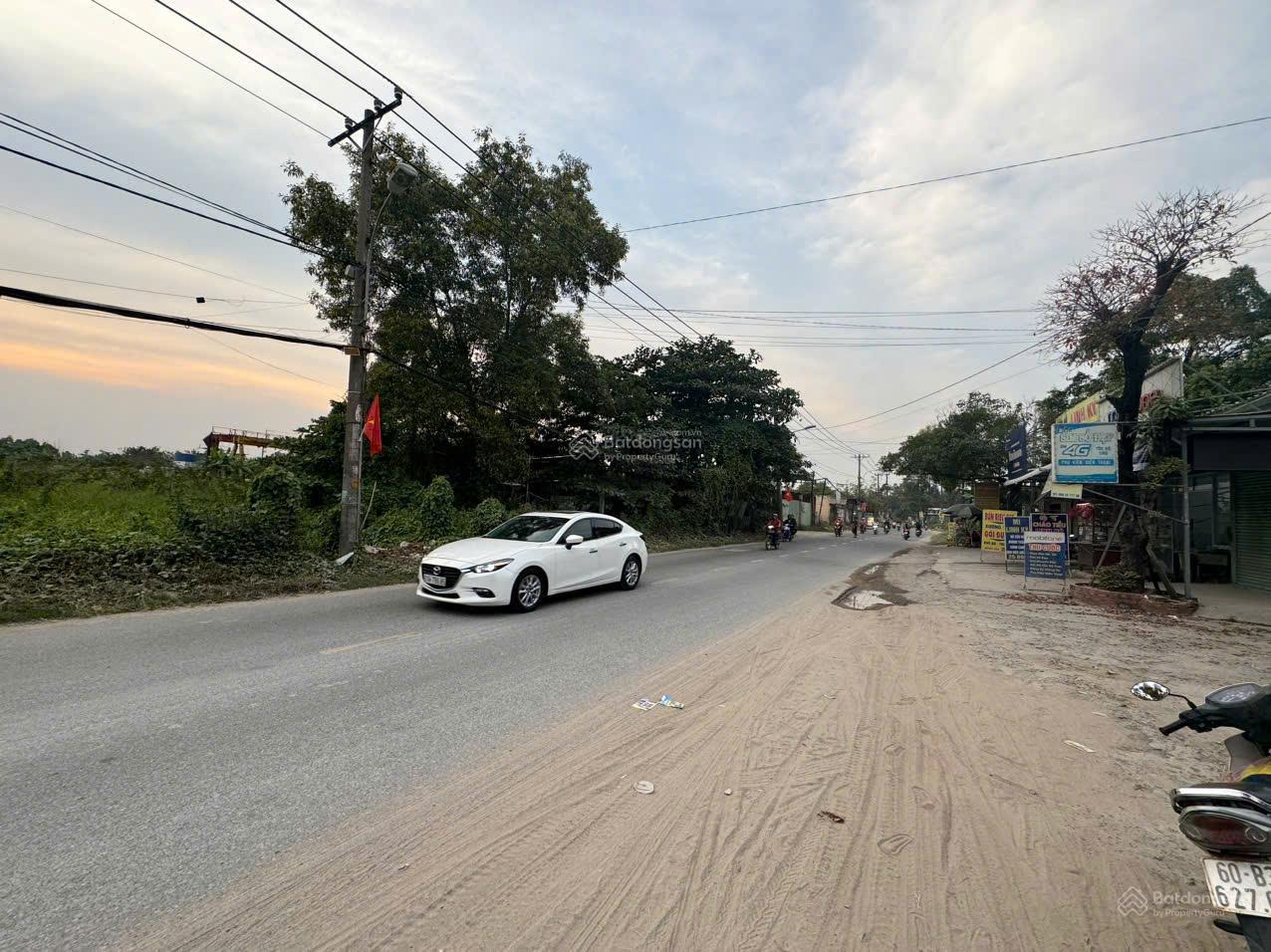 Bán đất góc 2 MT Nguyễn Duy Trinh DT: 65x100m full thổ, giá 500 tỷ TL- CTXD: 2 hầm + 30 tầng