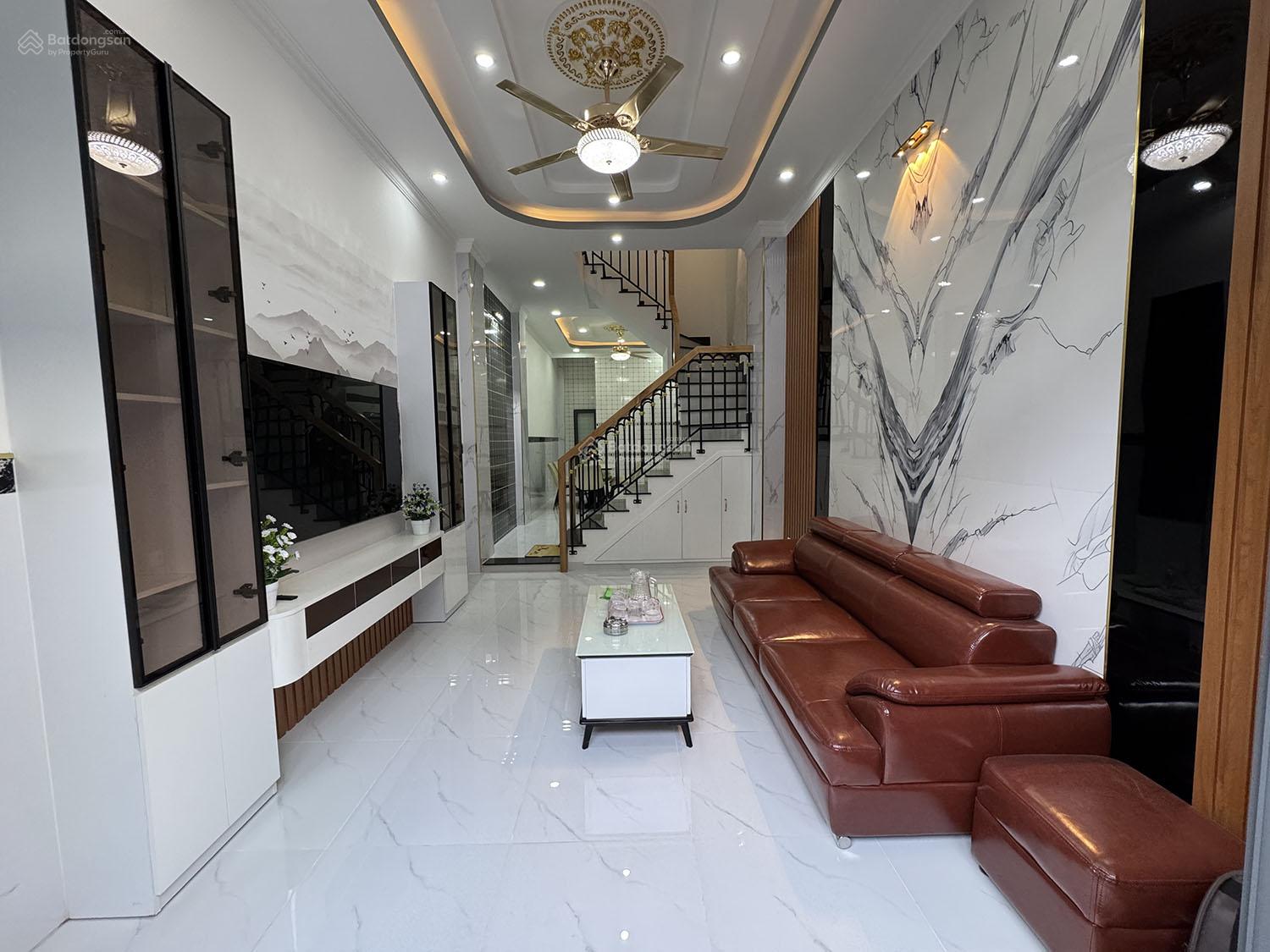 Nhà phố 3 lầu t.kế Tân Cổ Điển, full nội thất cao cấp, hẻm xe hơi khu VIP Lê Lợi-Gần ĐH Công Nghiệp