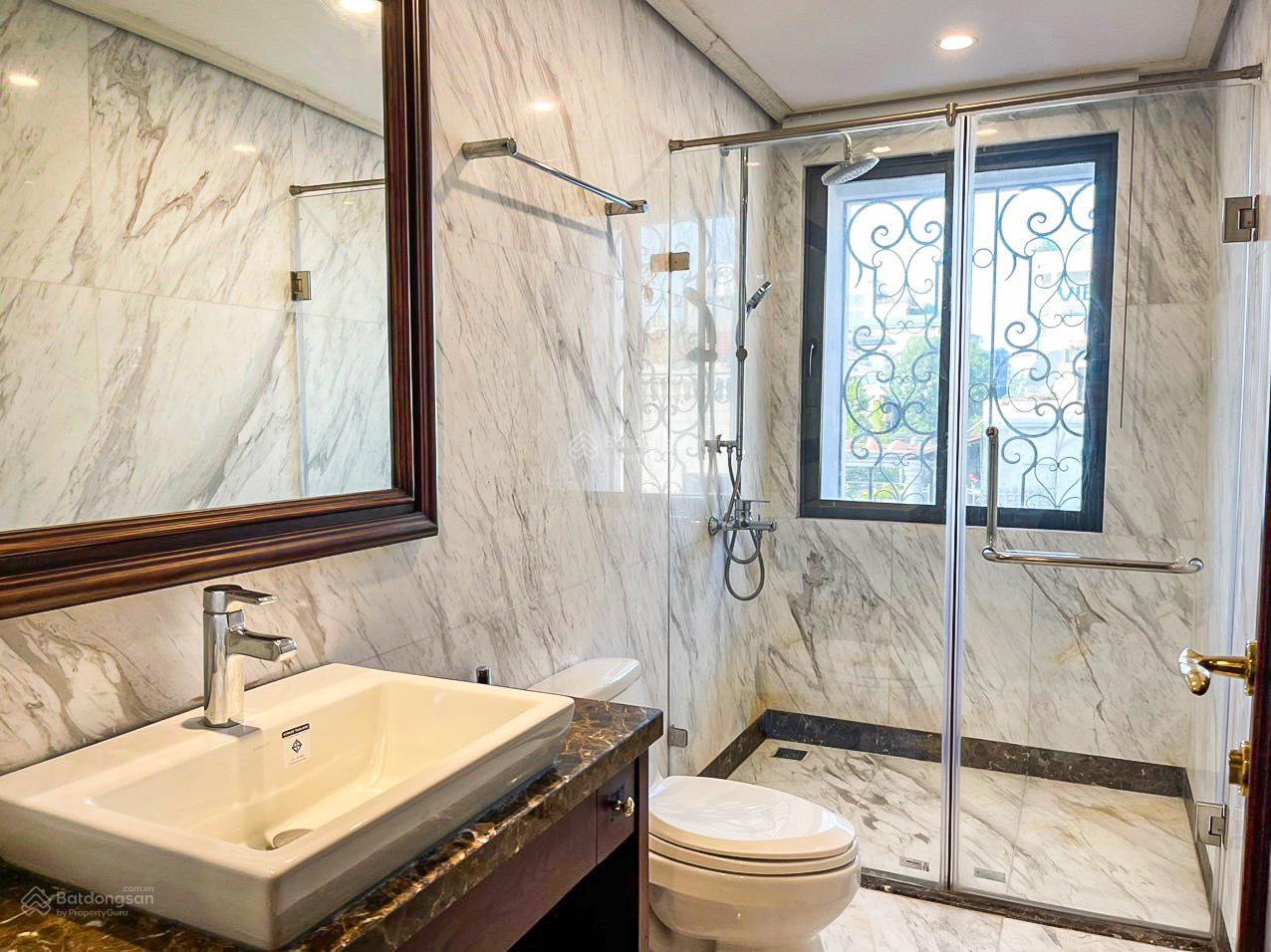 Cho thuê căn hộ đầy đủ nội thất cao cấp 50m2 11tr Phố Triệu Việt Vương