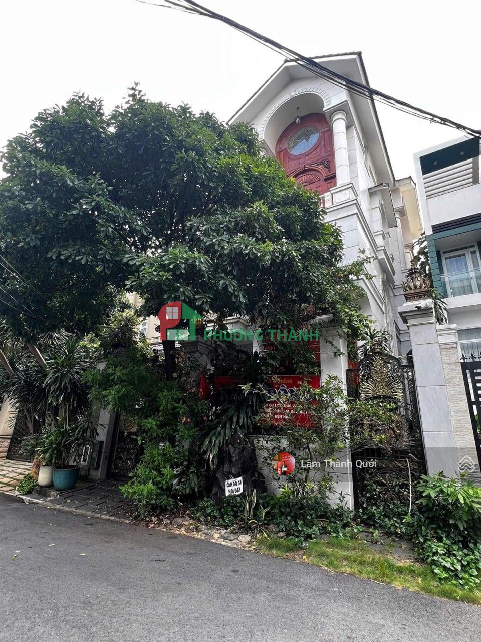 Bán nhà Xuân Thuỷ, 10x24,4m, 1 hầm, 4 tầng, nhà đẹp, 85 tỷ