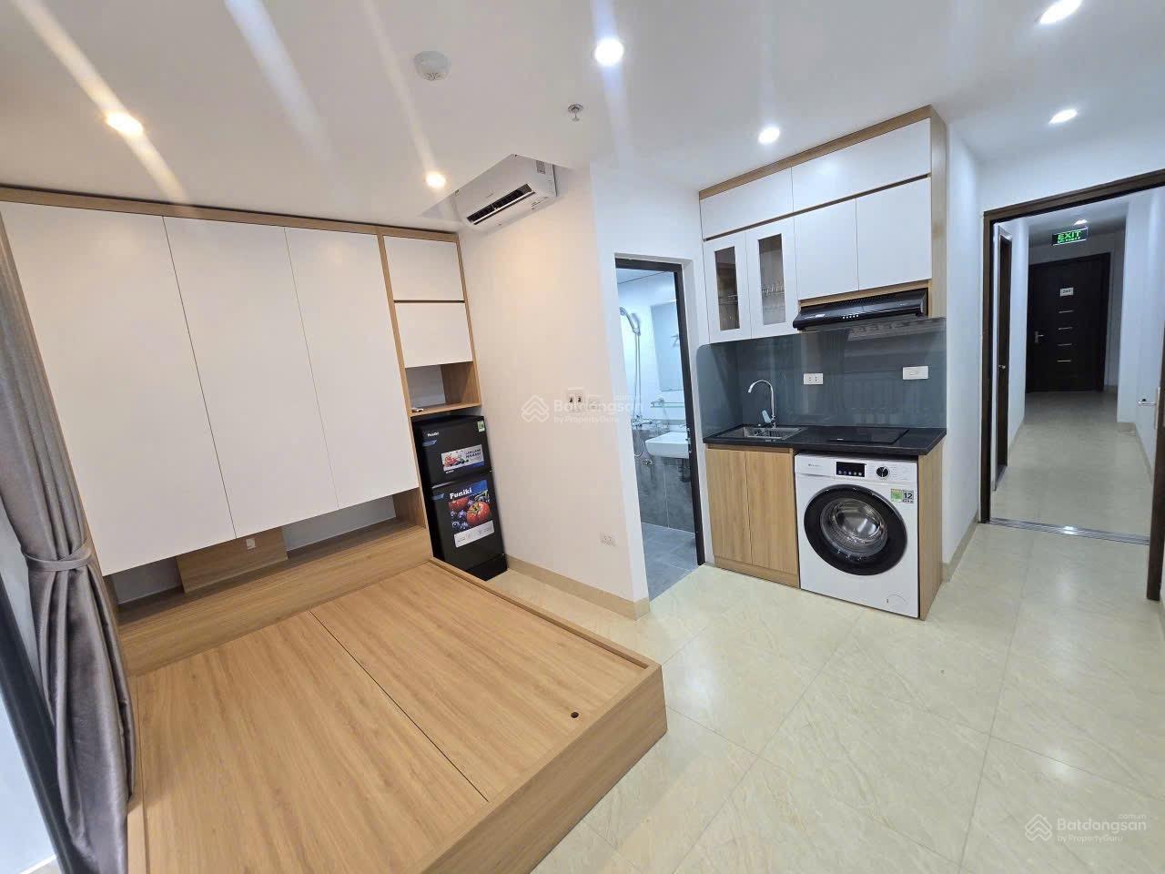 Gấp! Toà CCMN Nguyễn Trãi, dt 75m2 x7t mt 6m, 17pn kk, thang máy, thoát hiểm, pccc, cách phố 10m