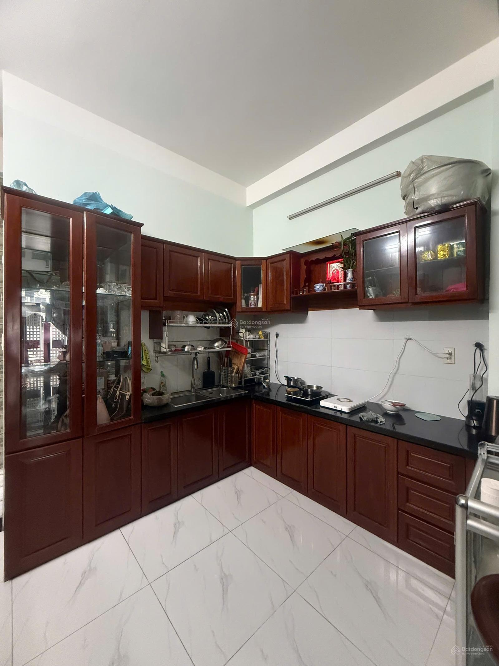 Bán nhà 3 tầng kiên cố hẻm an ninh đường Vân Đồn cách biển chỉ 5p di chuyển - ngay TTTP chỉ 5.8tỉ