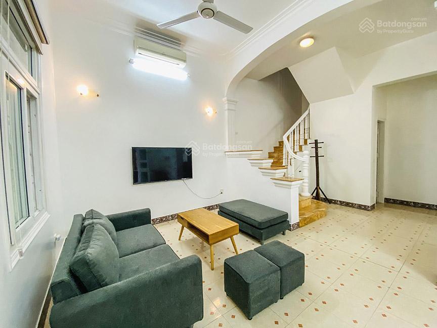 Cho thuê NR 4PN, 2WC, 120m2 ở Tây Hồ, giá cực chất 29 triệu VND