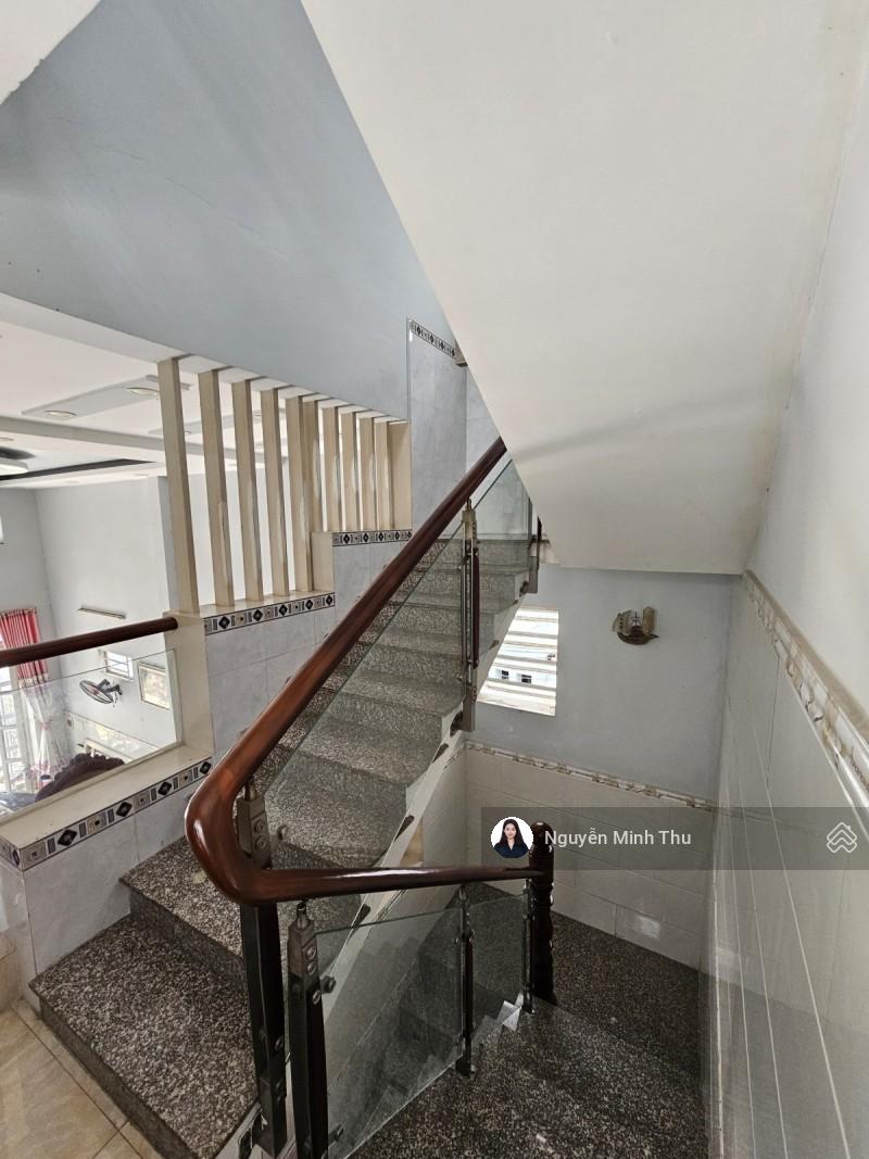 Mặt tiền Khuông Việt, 143m2, đường 8m có vỉa hè, 3 tầng, Tân Phú, chỉ 16.5 tỷ