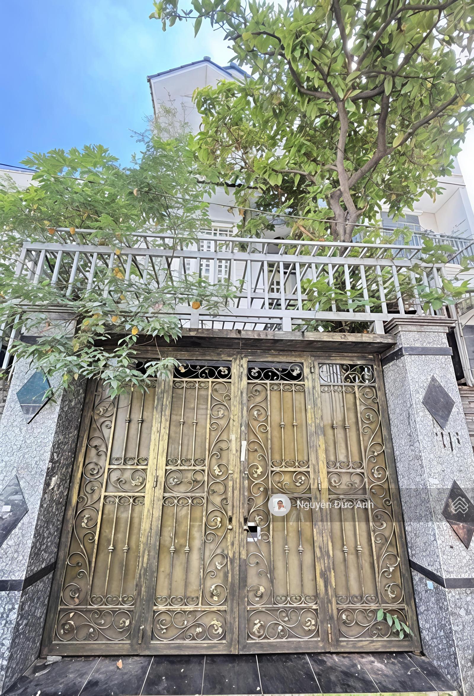 Bán nhà Gò Vấp 9 tỷ ở ngay - HXH 6m - 4.5mx17m(hiếm) - 4 tầng 4PN - SHR vuông A4 - Gần CV Làng Hoa