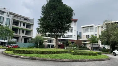Bán biệt thự khu Q Ciputra Tây Hồ view sân golf, DT 400m2, xây 3.5 tầng đang hoàn thiện. 0966 998 ***