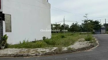 Gánh Nặng Ngân Hàng! Bán Lô Góc View Công Viên 81,5m2, Sát Vách FPT, Giá 3,75 Tỷ
