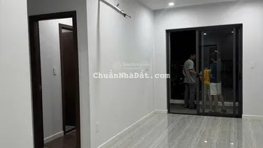2.74 tỷ căn 2PN + 2WC tháp TTTM Bcons City rẻ nhất dự án. Có sẵn hợp đồng thuê nhà 14 triệu/tháng