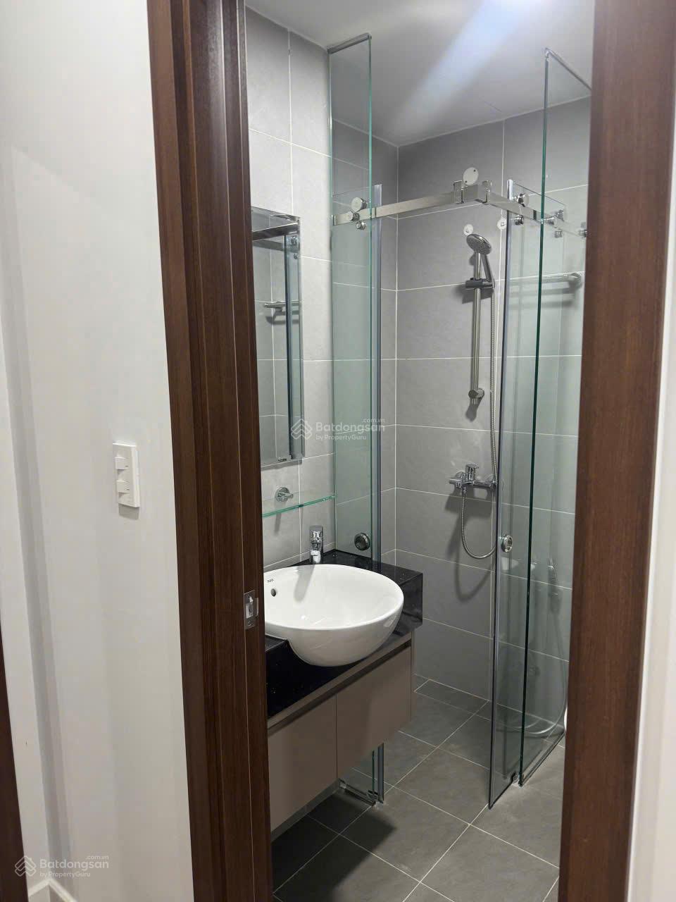 2.74 tỷ căn 2PN + 2WC tháp TTTM Bcons City rẻ nhất dự án. Có sẵn hợp đồng thuê nhà 14 triệu/tháng