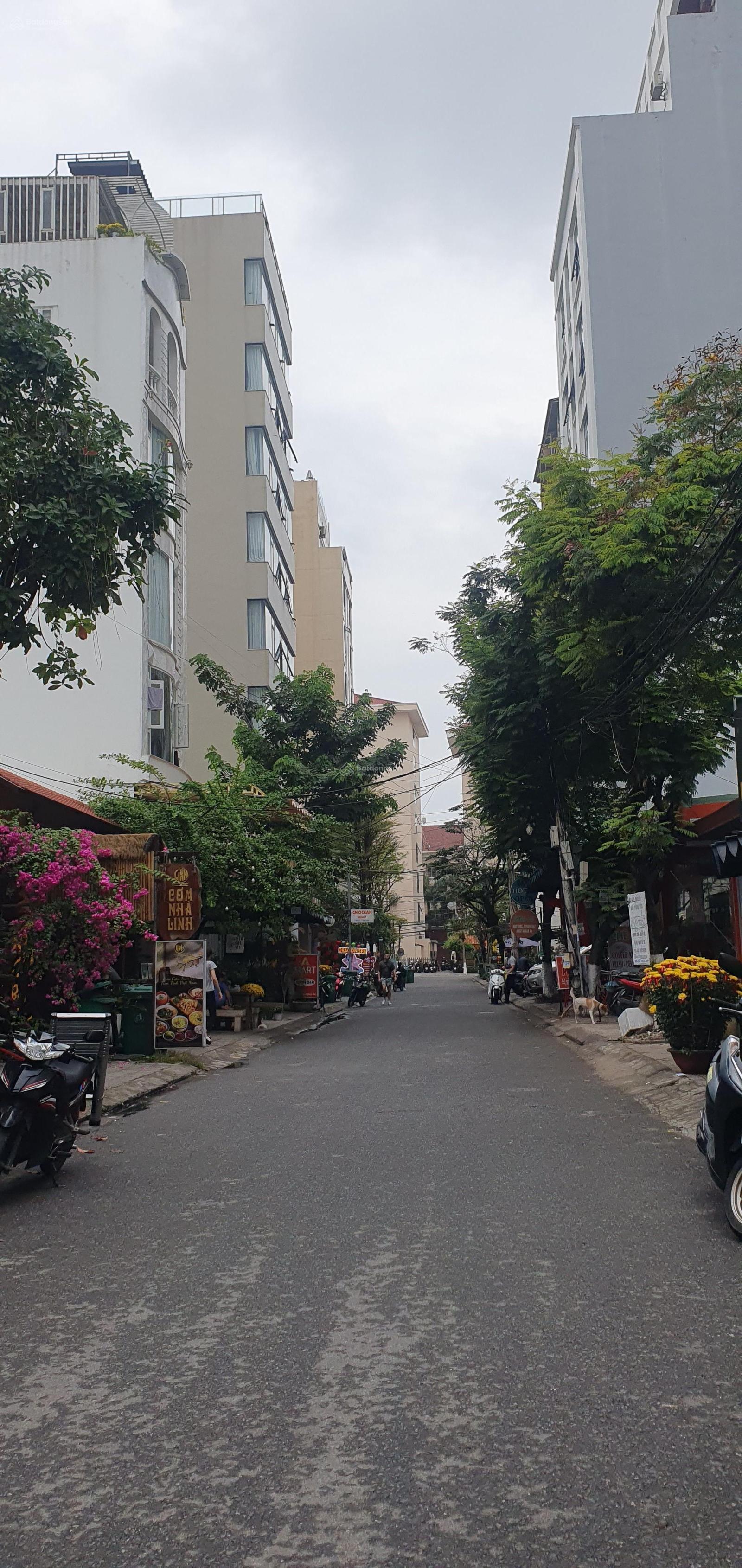 Lô góc 3 mặt tiền Mỹ Khê 8 (ngang 5.6m, nở hậu đẹp)