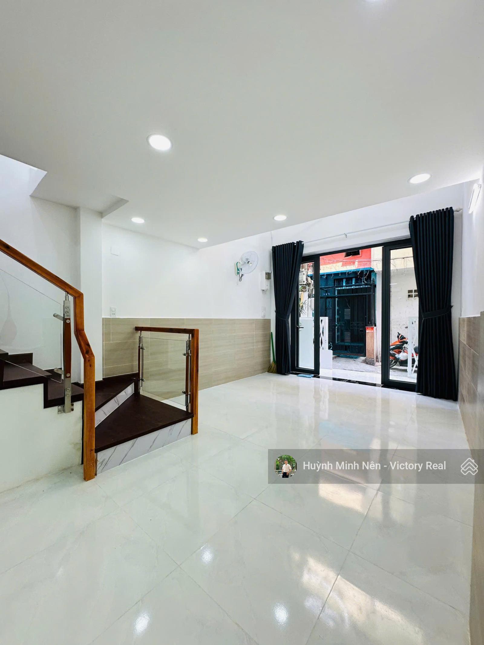 Nhà Đẹp đường Phạm Văn Hai- Lê Văn Sỹ ( 3.5 x 12m nở hậu 4.8m ) - 4 Tầng giá chỉ 8.69 tỷ TL