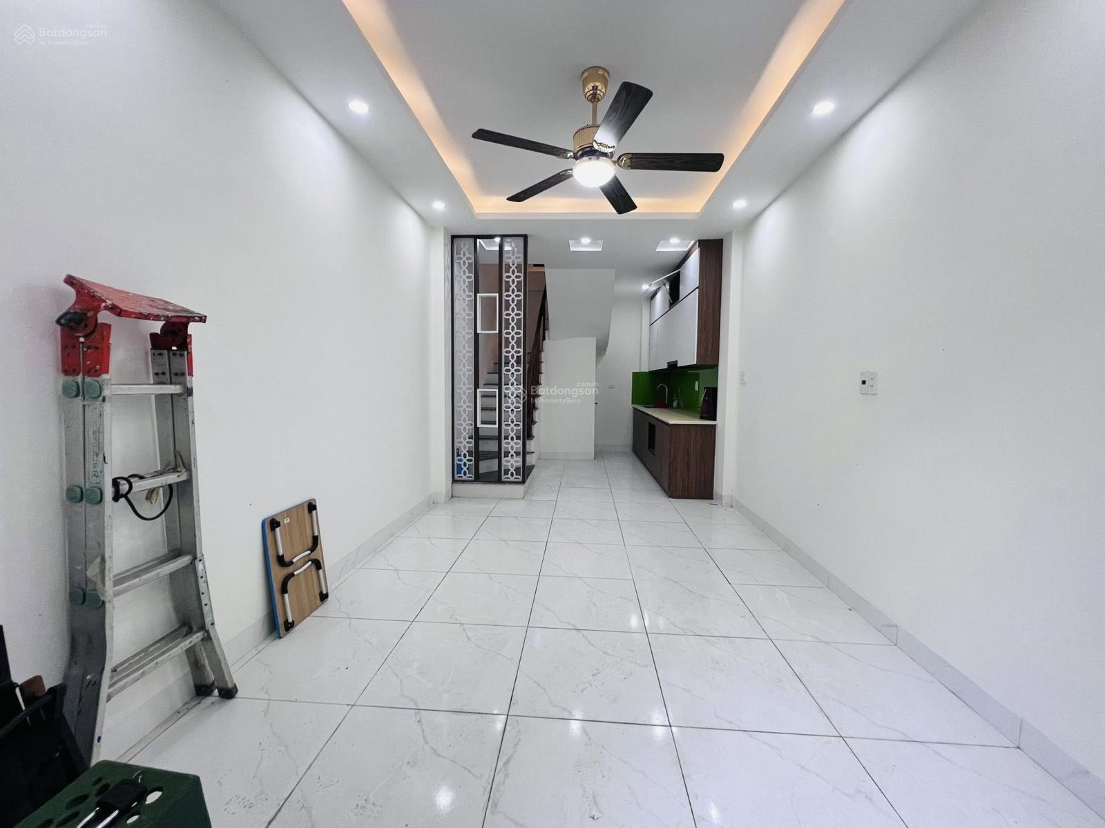 SIÊU HIÊM, CHỈ 6.35 TỶ NHÀ 33M2 5 TẦNG ĐẸP KENG Ở NGAY, THẲNG TẮP 50M RA ĐƯỜNG Ô TÔ, BÁN GẤP SIÊU HIÊM, CHỈ 6.35 TỶ NHÀ 33M2 5 TẦNG ĐẸP KENG Ở NGAY, THẲNG TẮP 50M RA ĐƯỜNG Ô TÔ, BÁN GẤP