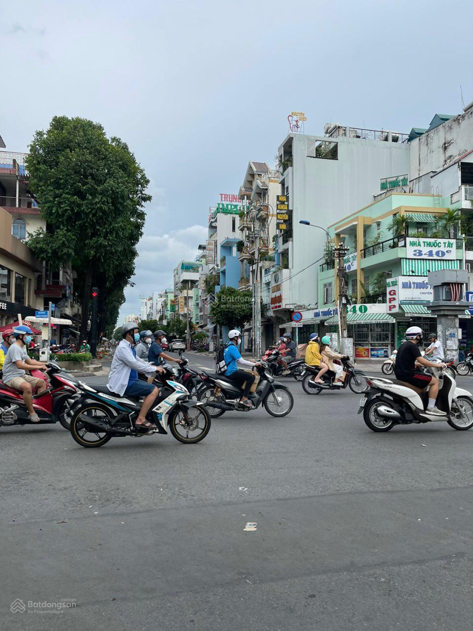 Mặt Tiền Kinh Doanh Đường Hòa Hưng Giá Tốt CN 68m2 Ngay Đoạn Đẹp Chỉ 19 Tỷ. Mặt Tiền Kinh Doanh Đường Hòa Hưng Giá Tốt CN 68m2 Ngay Đoạn Đẹp Chỉ 19 Tỷ.