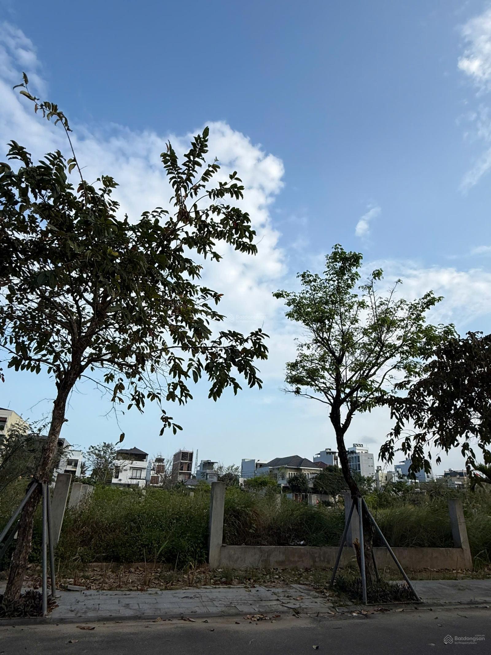 Bán đất biệt thự Euro Village 2 đường Giáng Hương 3 view Kênh, 300m2, khu hòa Xuân