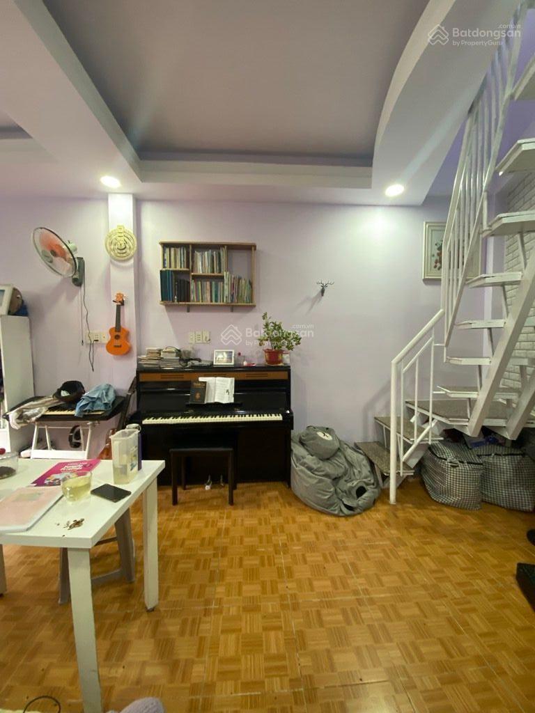 NX/nhỉnh 3tyxx - diện tích 26m2 nhà lô góc thoáng mát sát bên chợ cầu đỏ - LH 07086480** Ms Vân