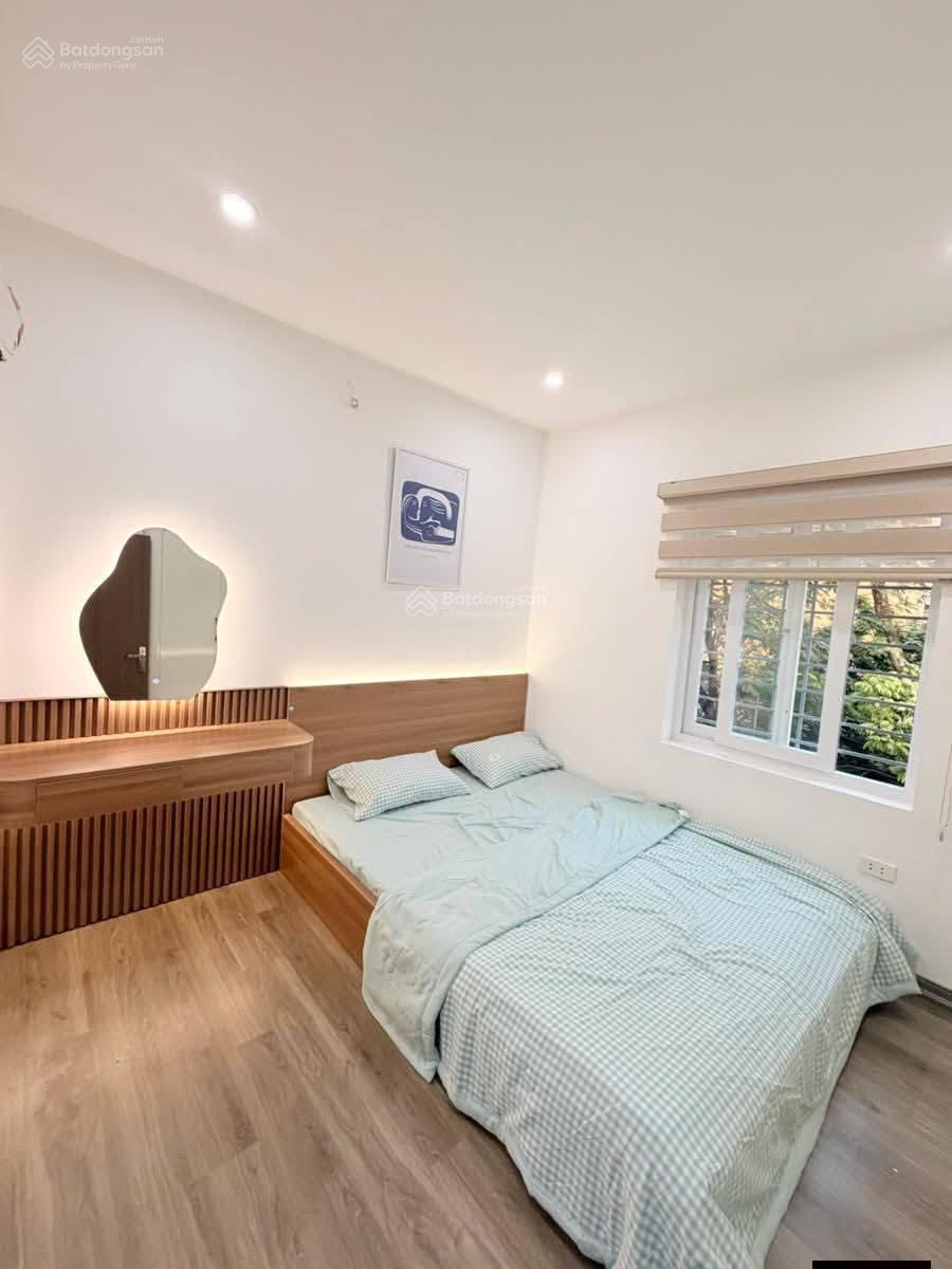 Nhà đẹp ô tô gần nhà Phương Mai, Đống Đa 70m2, giá 4.98 tỷ